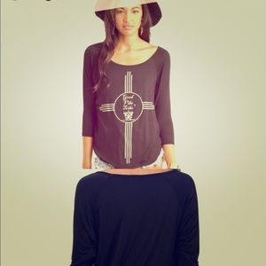 Neoclassics Tops - boutique loose fitting 3/4 sleeve shirt ๐ Neoclassics Tops - boutique loose fitting 3/4 sleeve shirt ๐